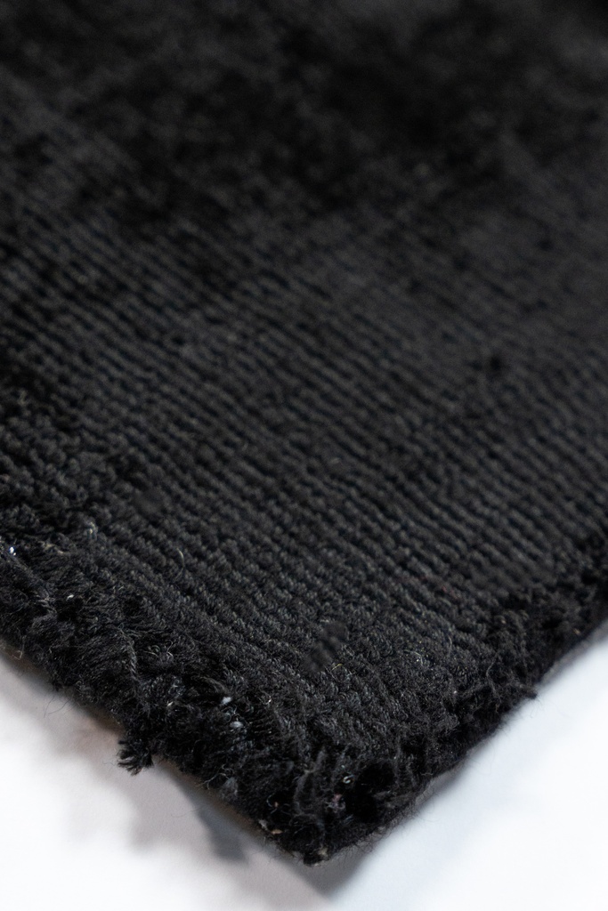 KIARA D3053 NEGRO 240x330cm TAPETE - LN